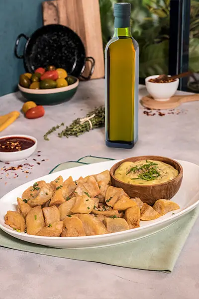 Patatas con aioli al estilo español con Olivetto®